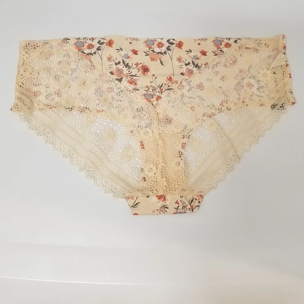 Lucky Brand cut mid
